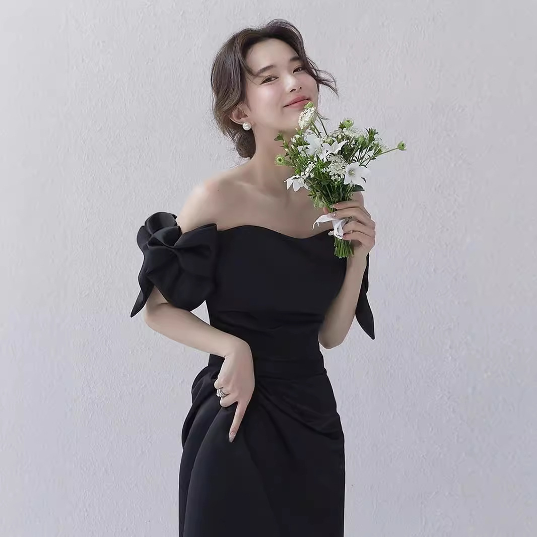 Black Satin Hebe Style Wedding - Photography Lighting Style recensie en prijs