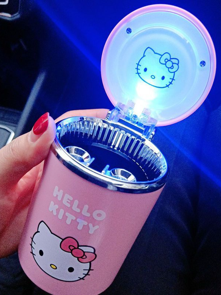 Sanrio Hello Kitty Car Ashtray - Interior Photography Lighting recensie en prijs