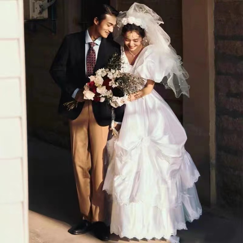 Retro Studio Theme Wedding Dre - Photography Lighting Style recensie en prijs